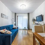 Victus Blue With Parking And Terrace By Renters 아파트 소포트