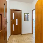 Victus Blue With Parking And Terrace By Renters *