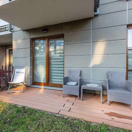 Victus Apartamenty, Cadena 2