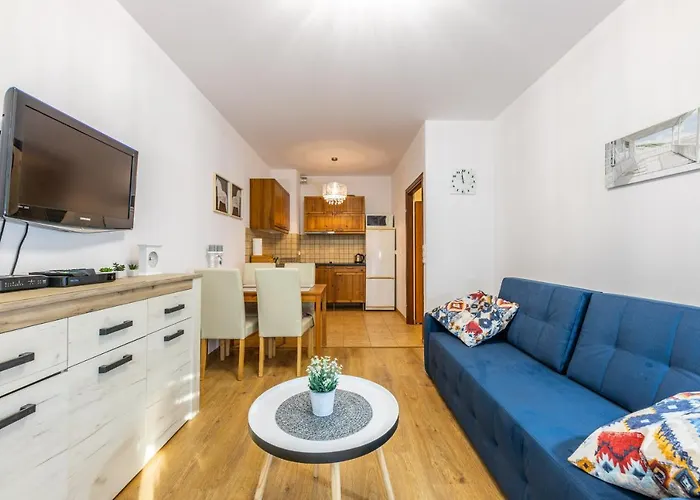 Victus Blue Apartment With Parking And Terrace By Noclegi Renters